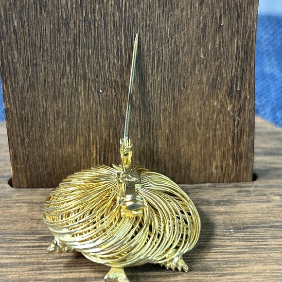 Vintage Bird Nest & Eggs Brooch Pin Gold Tone Wire 3 Pearl Eggs 1 1/2” - Picture 3 of 6